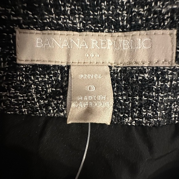 Banana Republic | NWT Women’s Tweed Skirt Size 0P - Picture 3 of 9